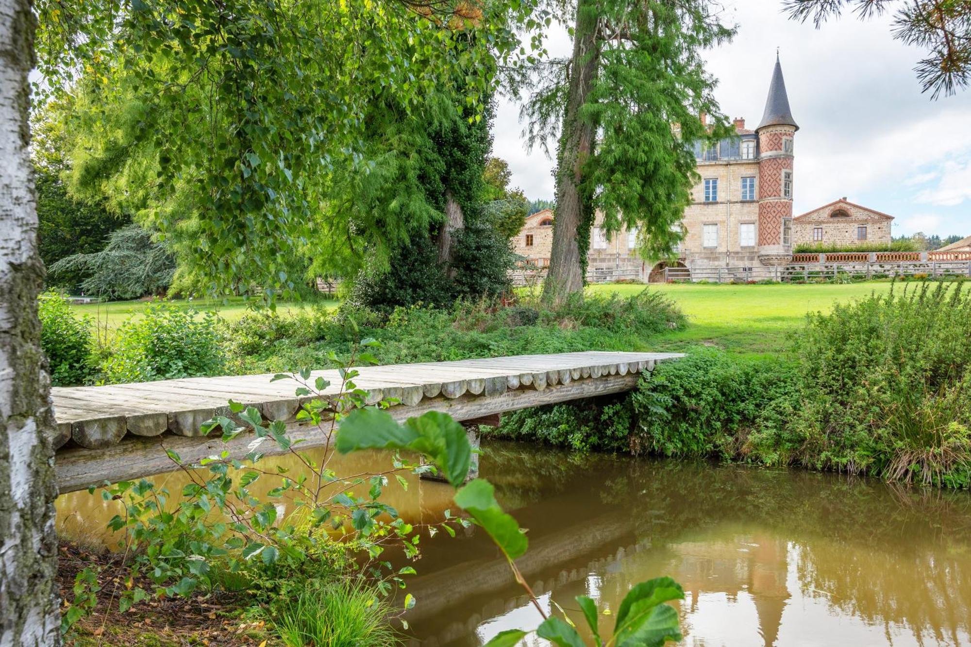 Domaine Et Chateau De Valinches Marols Dış mekan fotoğraf